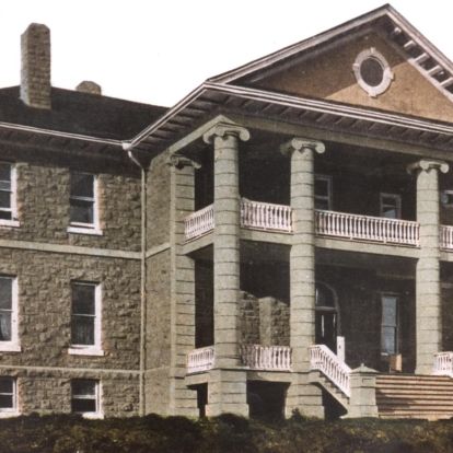 A commemorative postcard representing Kingston General Hospital Nurses' Home, 1908.