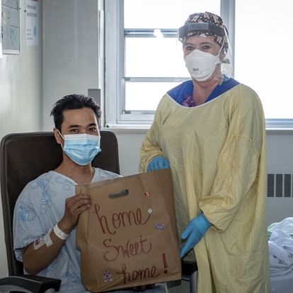 COVID patient receiving a gift bag