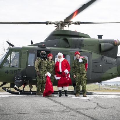Santa departs helicopter