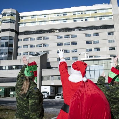 Santa arrives at KHSC with the help of the Royal Canadian Air Force