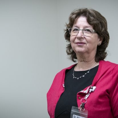 Dr. Alina Marin is the winner for Outstanding Clinician