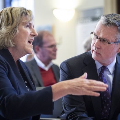 Minister Jaczek speaks with KHSC Board Chair David O'Toole