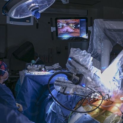 Since its launch in November 2018, the A. Britton Smith QC Robotics program at KHSC has changed the lives of more than one hundred patients in southeastern Ontario who require surgery for certain types of prostate, rectal, gynecological, cardiac and general surgeries.