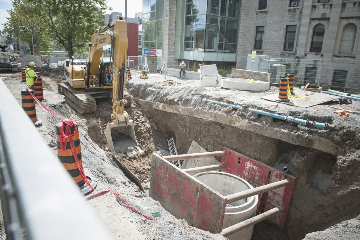 Construction crews are making good time installing new sewer pipes all the way up George Street.