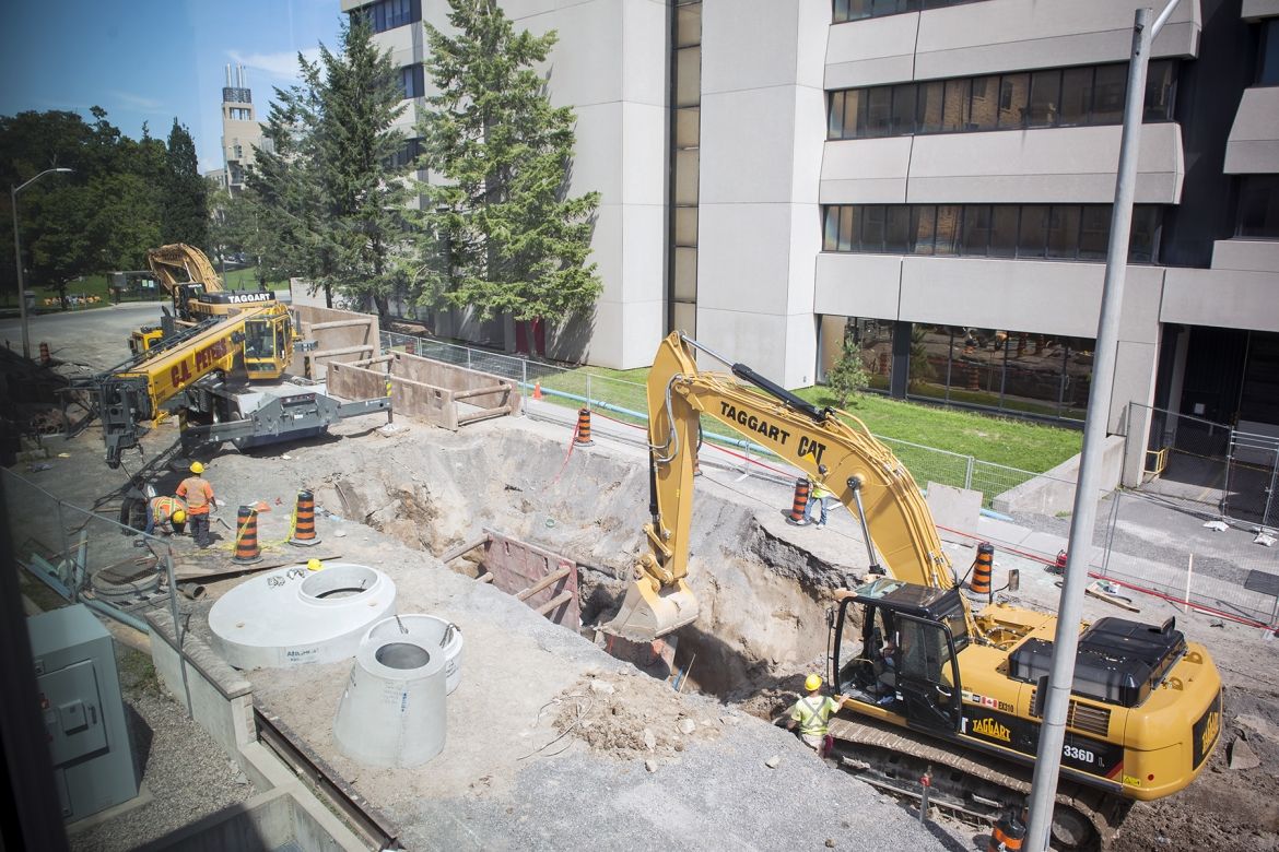 Construction crews are making good time installing new sewer pipes all the way up George Street.
