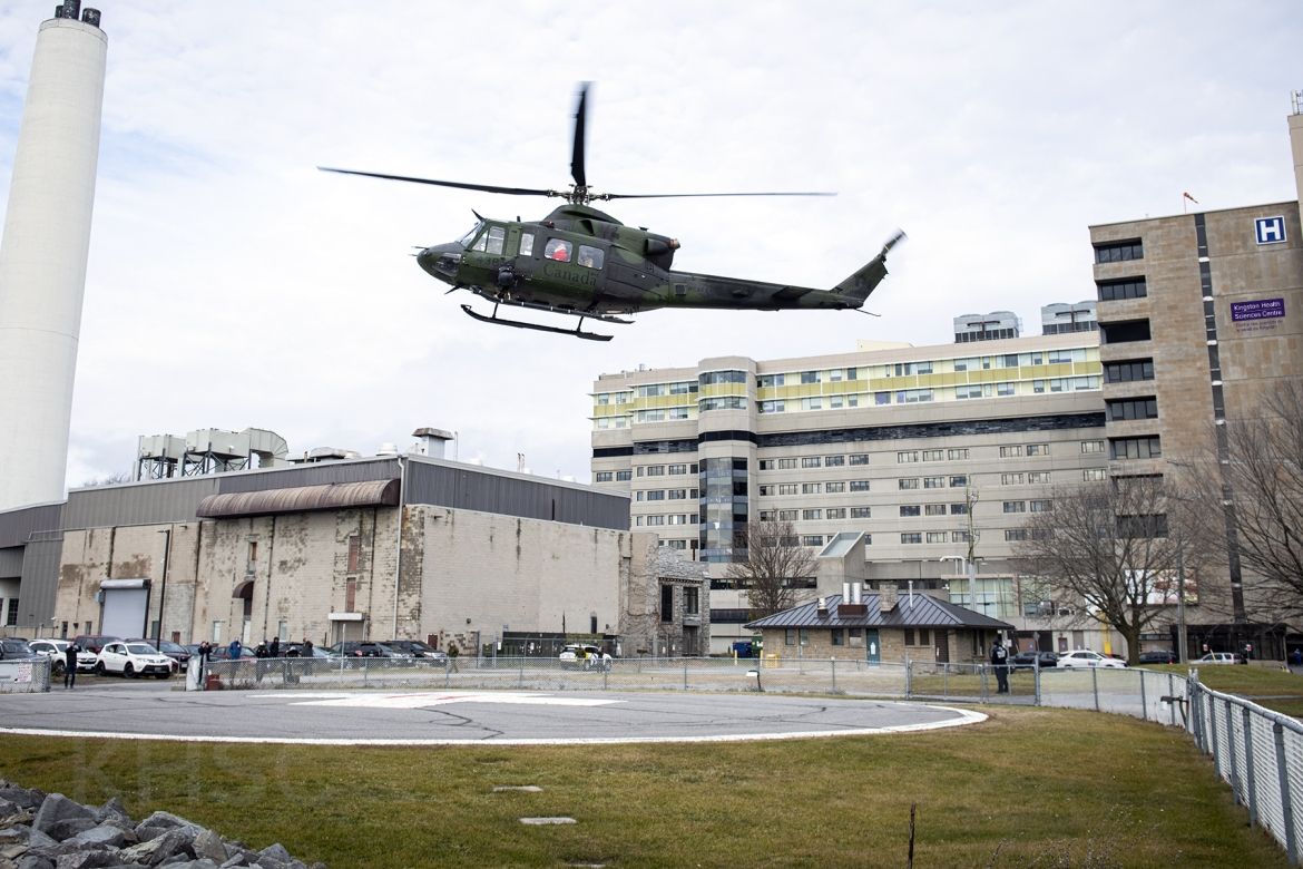 Helicopter lands at KGH site