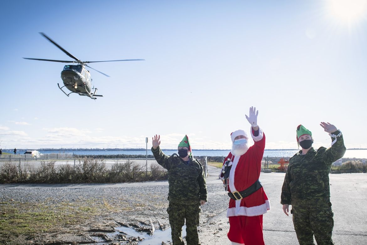 Santa arrives at KHSC with the help of the Royal Canadian Air Force